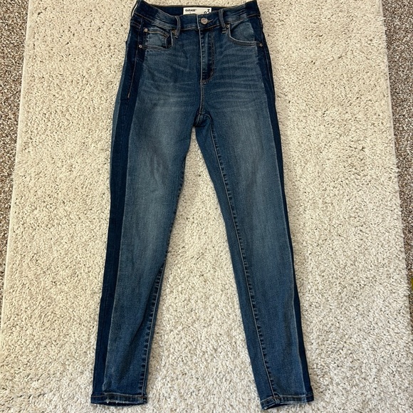 GARAGE 3 Premium 2 toned denim Ultra High Rise cropped jeans w slight distress - Picture 1 of 10